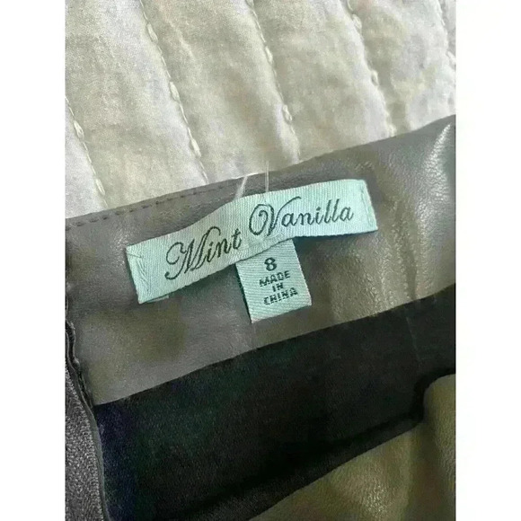 LF Mint Vanilla Dark‎ Grey Faux Leather Studded Mini Skirt Women's Size 8 NWT - Picture 6 of 8